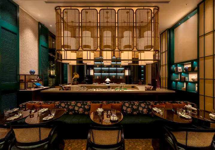 Restaurant interior lighting