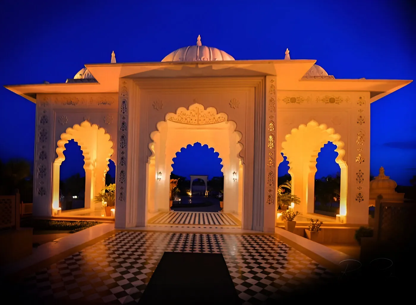 Radisson Blu Palace Resort & Spa, Udaipur